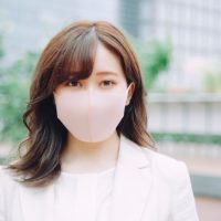 女性　マスク